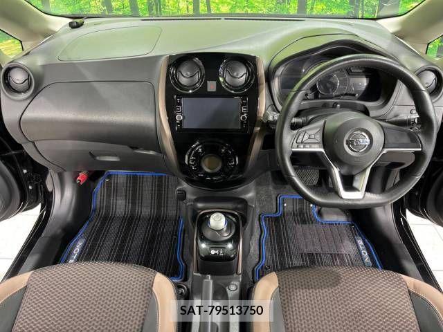 Nissan NOTE 2017-03 305357-1