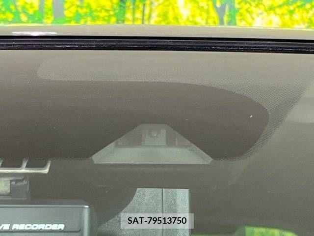 Nissan NOTE 2017-03 305357-4