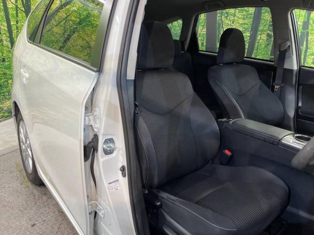 Toyota PRIUS ALPHA 2019-04 15935-8