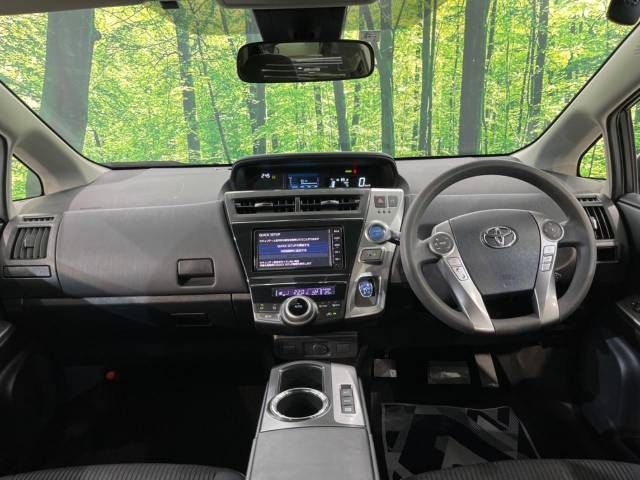Toyota PRIUS ALPHA 2019-04 15935-1