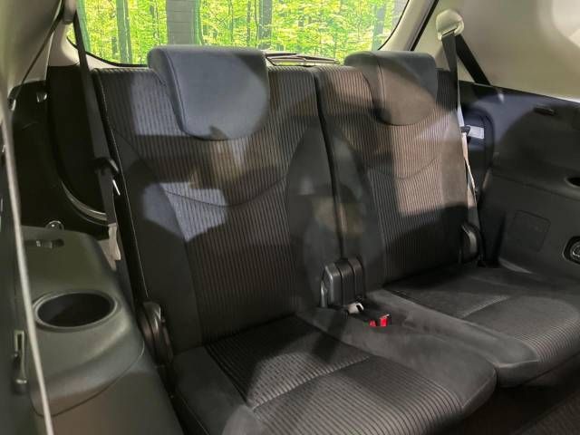 Toyota PRIUS ALPHA 2019-04 15935-10