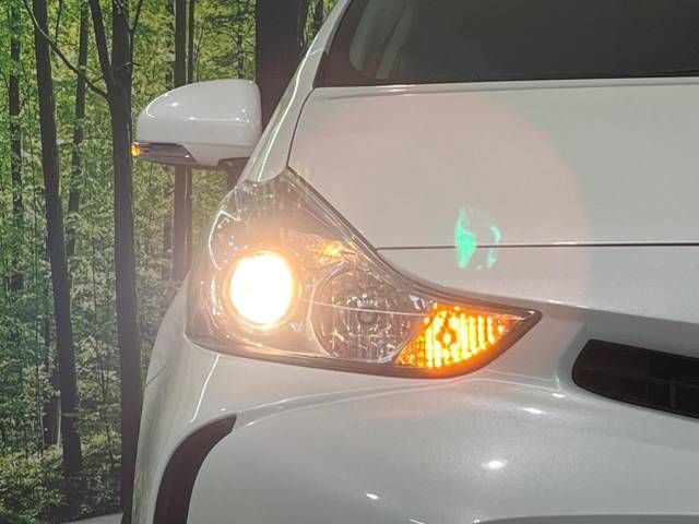 Toyota PRIUS ALPHA 2019-04 15935-13