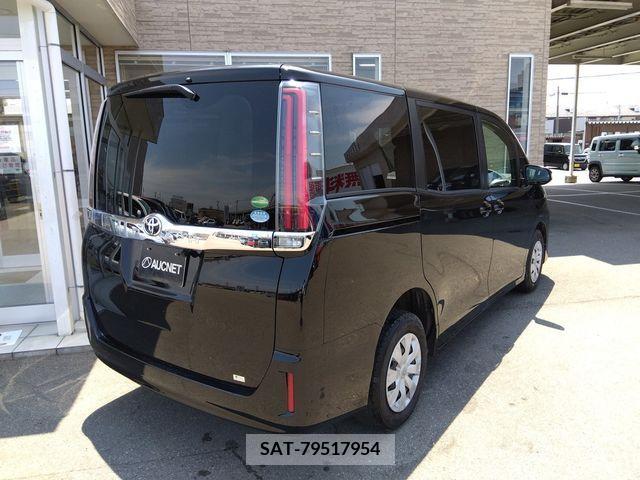 Toyota NOAH 2018-12 321699-2