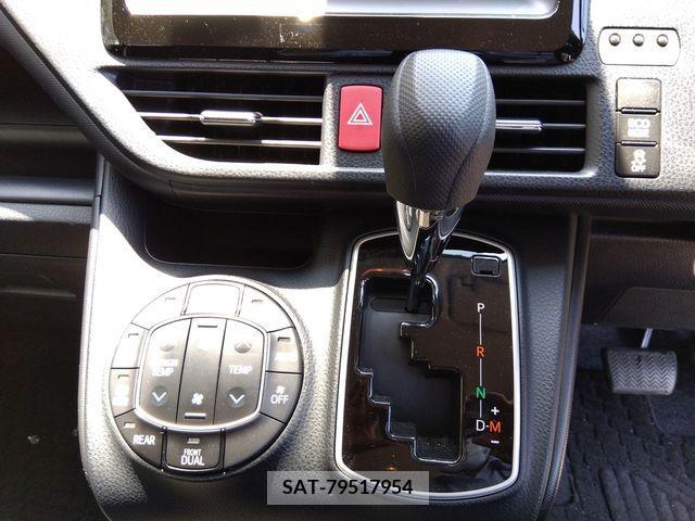 Toyota NOAH 2018-12 321699-10