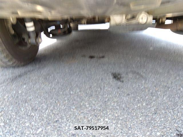 Toyota NOAH 2018-12 321699-19