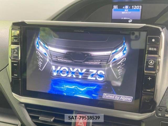 Toyota VOXY 2018-04 289081-2