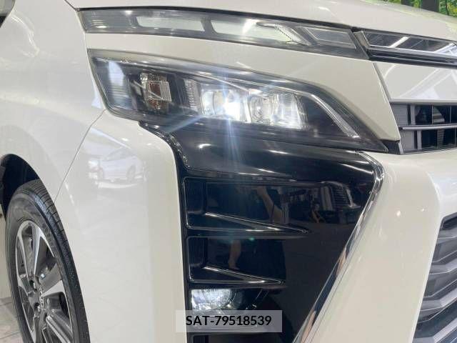 Toyota VOXY 2018-04 289081-13