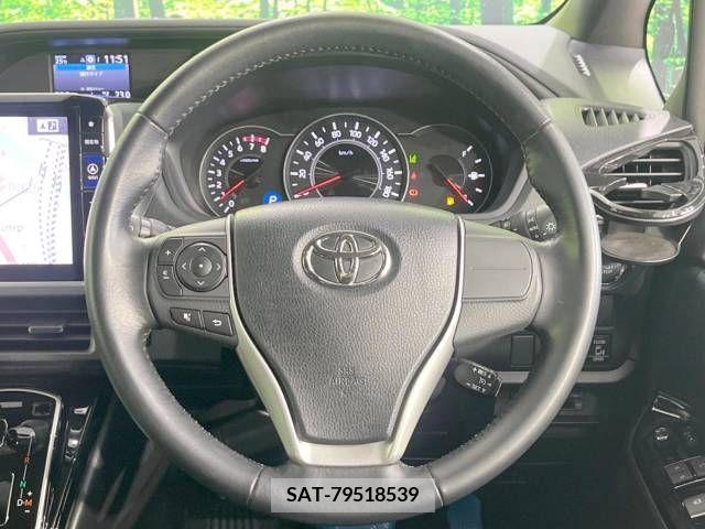 Toyota VOXY 2018-04 289081-12