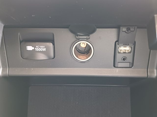 Toyota ALPHARD HYBRID 2018-05 5417-21