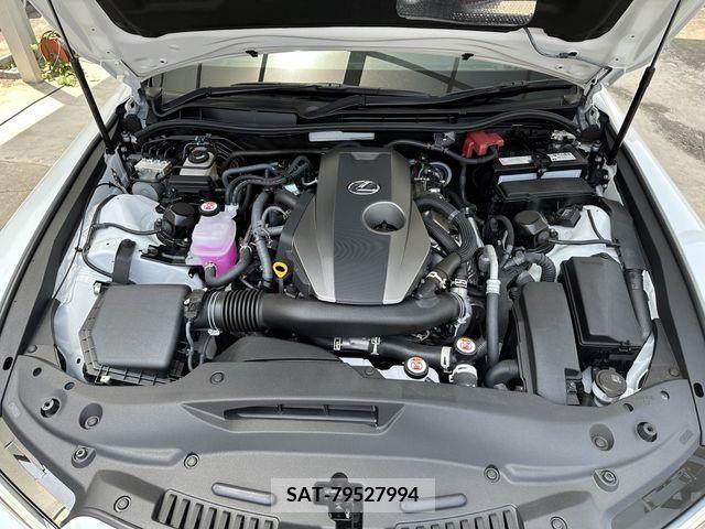 Lexus IS 2023-06 388246-29