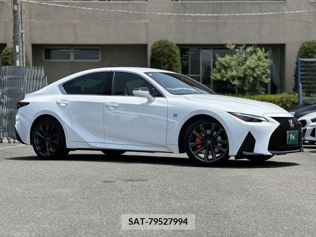 Lexus IS 2023-06 388246-25