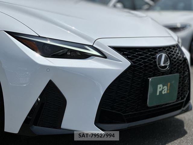 Lexus IS 2023-06 388246-20