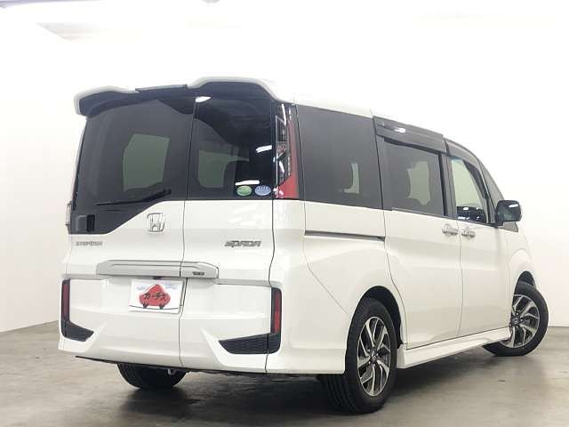 Honda e 2015-11 184337-2