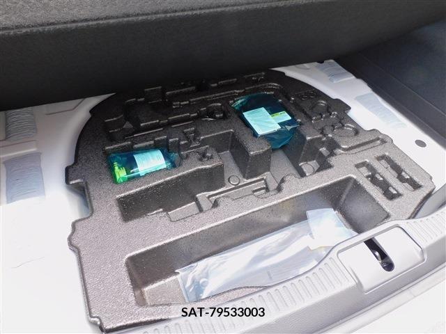Toyota CROWN 2023-07 297729-13