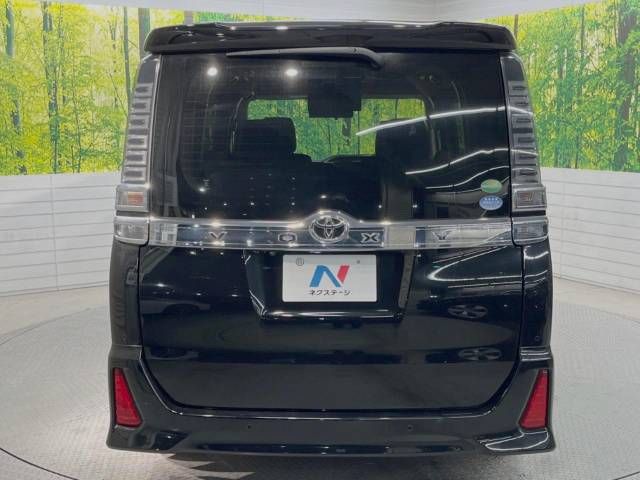 Toyota VOXY 2019-12 188488-16