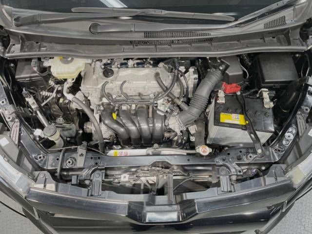 Toyota VOXY 2019-12 188488-18