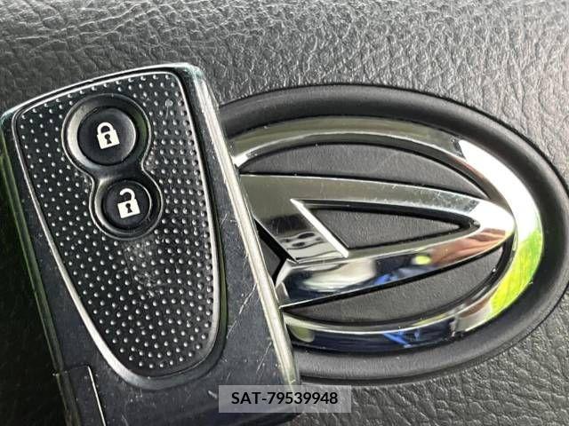 Daihatsu MOVE CONTE CUSTOM 2015-07 327101-4