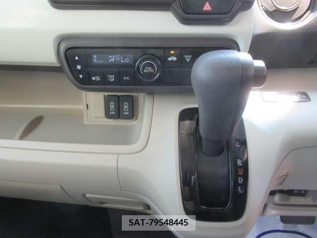 Honda N BOX 2018-02 306958-8
