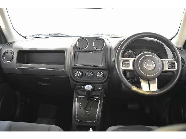 Jeep PATRIOT 2012-02 10338-3