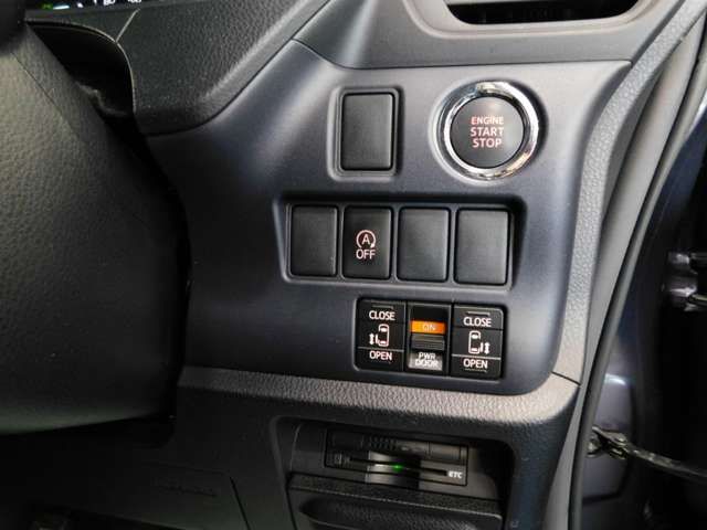 Toyota VOXY 2015-12 11016-5