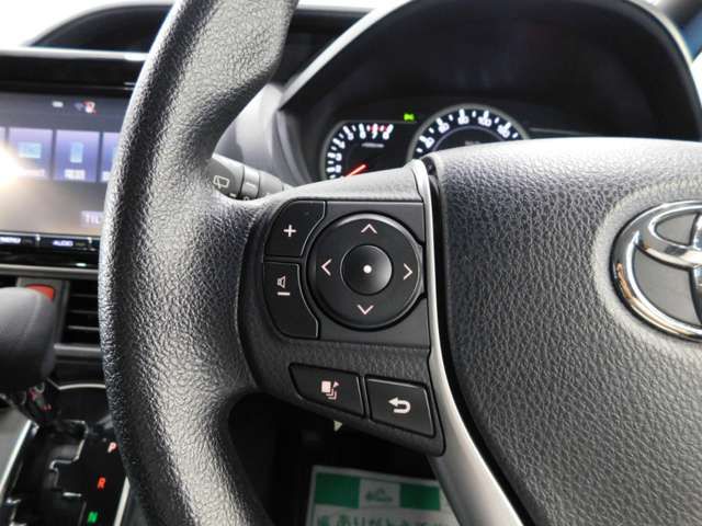 Toyota VOXY 2015-12 11016-8