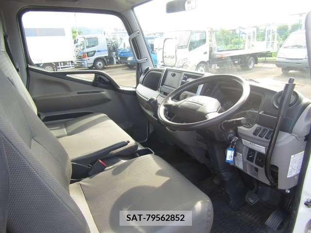 Mitsubishi CANTER 2017-07 396016-13