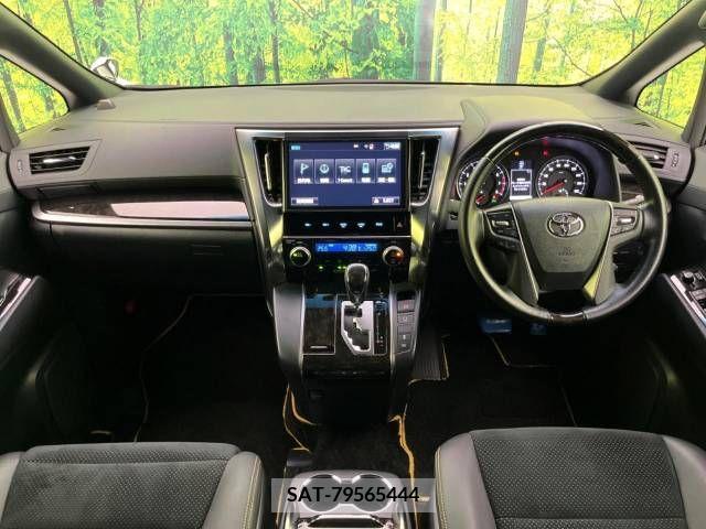 Toyota VELLFIRE 2017-04 288002-1