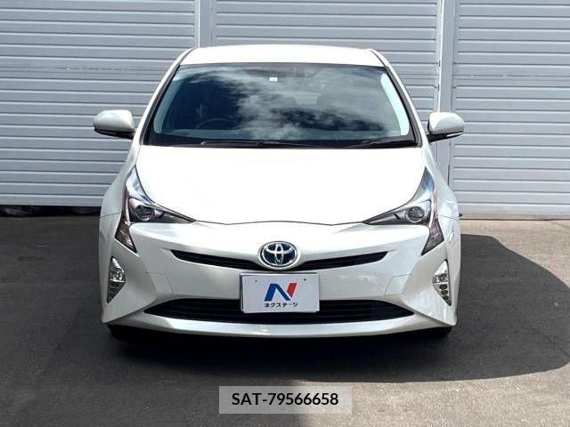 Toyota PRIUS 2016-04 352285-12