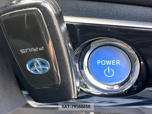 Toyota PRIUS 2016-04 352285-6