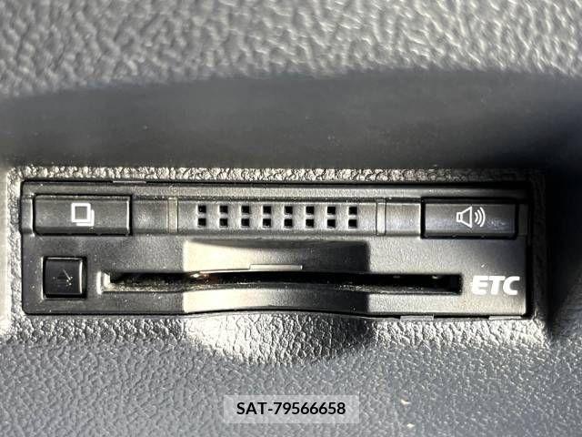 Toyota PRIUS 2016-04 352285-4