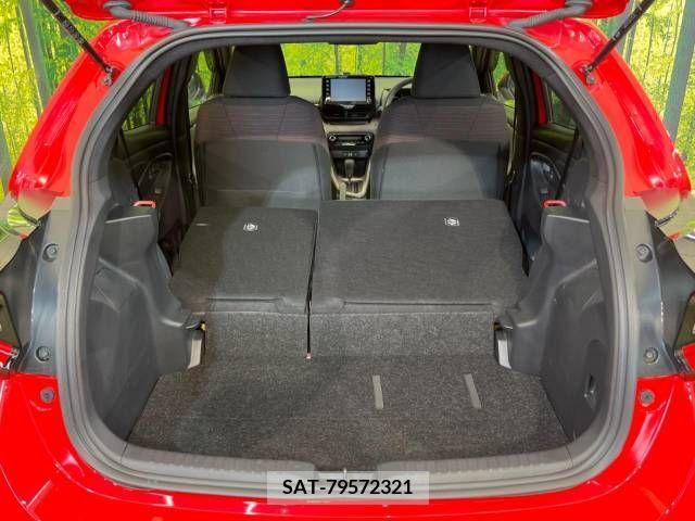Toyota YARIS 2021-05 290858-11