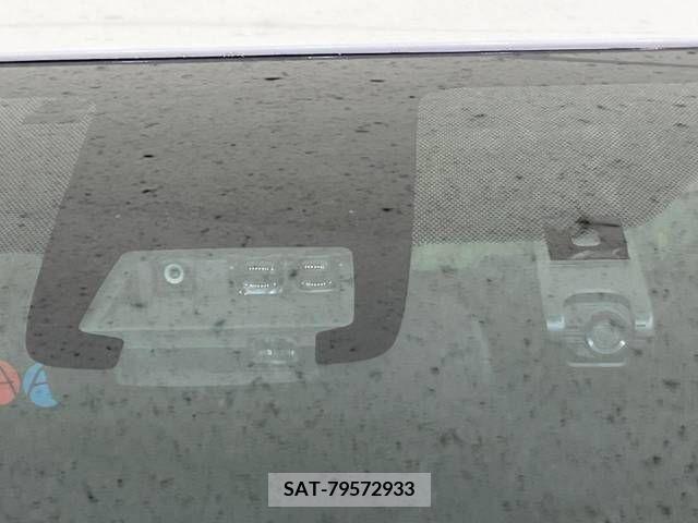 Toyota SIENTA 2017-06 285082-5