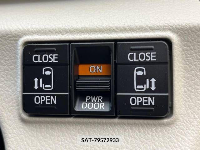 Toyota SIENTA 2017-06 285082-4