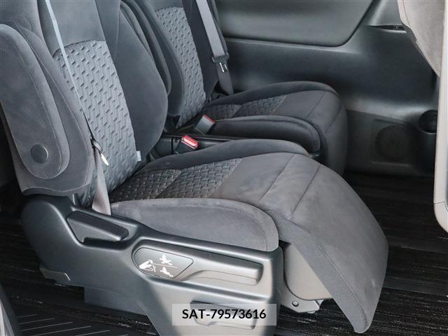 Toyota ALPHARD 2016-09 212759-12