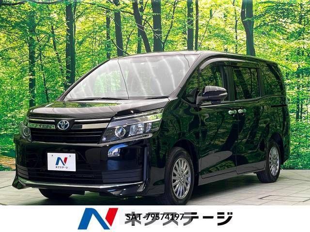 Toyota VOXY 2015-06 370409-0