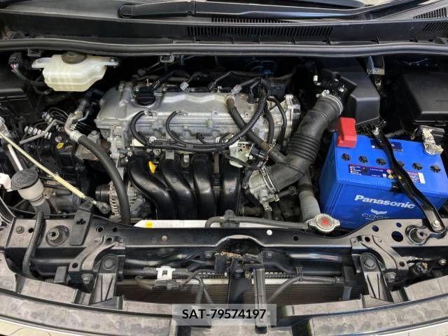 Toyota VOXY 2015-06 370409-19