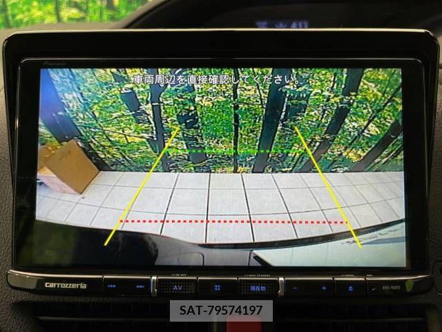 Toyota VOXY 2015-06 370409-5