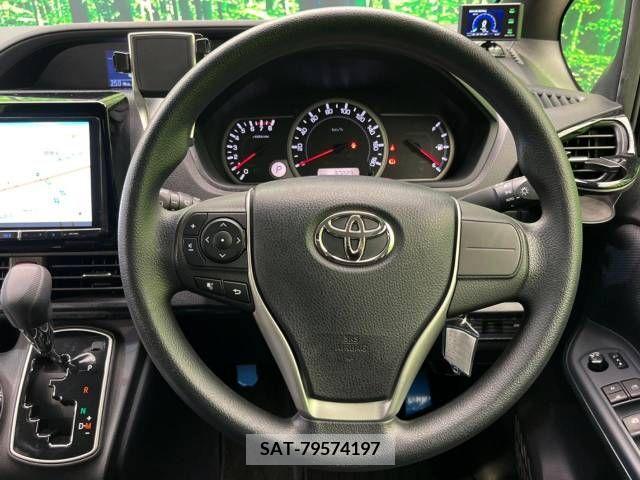 Toyota VOXY 2015-06 370409-12