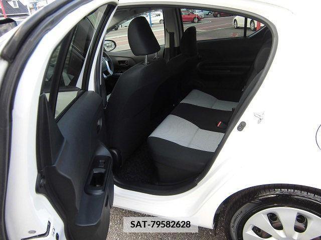 Toyota AQUA 2013-08 356295-12