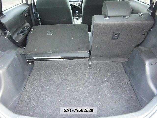 Toyota AQUA 2013-08 356295-21