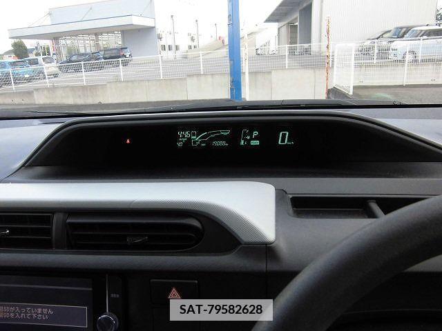 Toyota AQUA 2013-08 356295-7