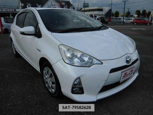 Toyota AQUA 2013-08 356295-6