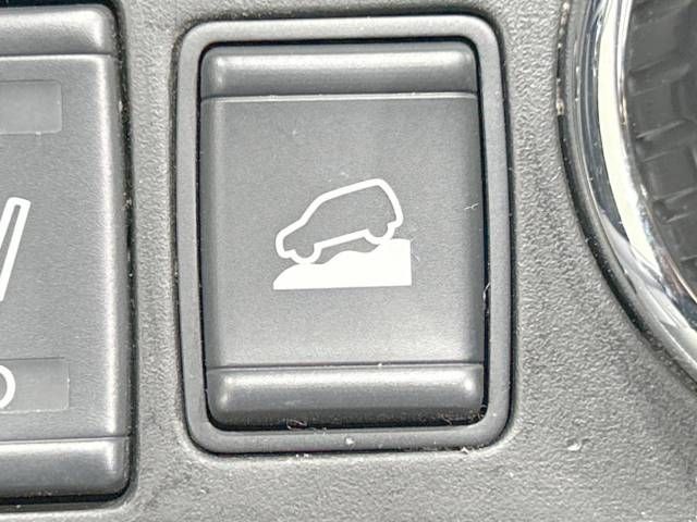 Nissan X-TRAIL 2015-04 16347-6