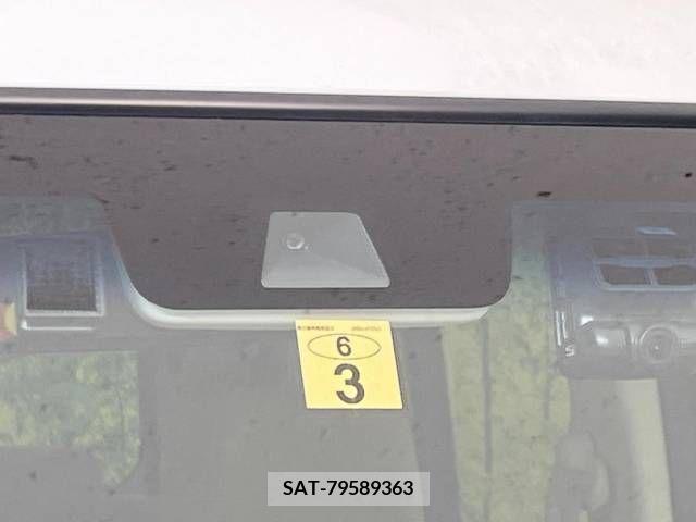 Honda N BOX 2021-03 246735-2
