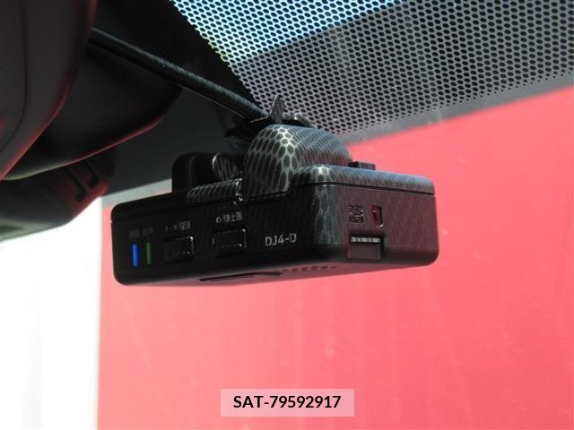 Nissan NOTE 2018-10 349867-16