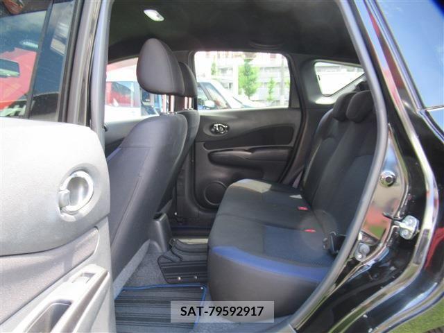 Nissan NOTE 2018-10 349867-6