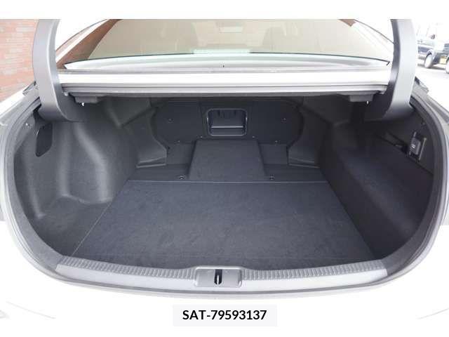 Toyota CROWN 2023-01 316724-8