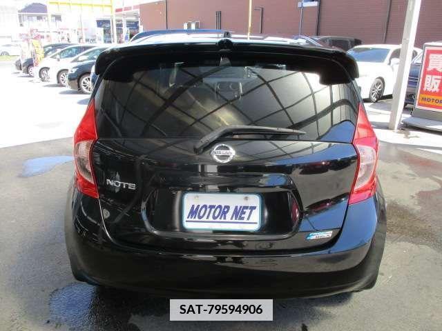 Nissan NOTE 2013-05 353092-5