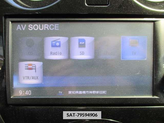 Nissan NOTE 2013-05 353092-15