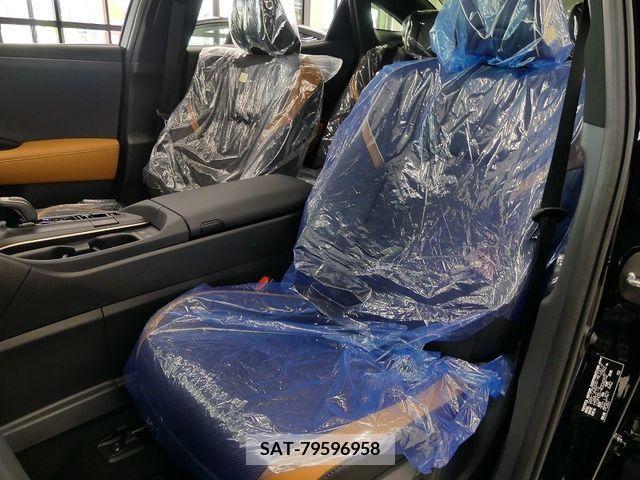 Toyota CROWN 2023-05 358180-16
